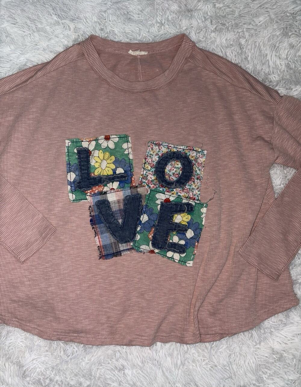 Easel S Pink Ribbed Embroidered “LOVE” Front Design. Oversized. Comf, So Cute